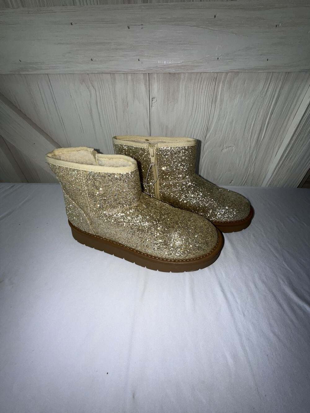 Cat & Jack Gold Glitter Side Zip Boots Size 5